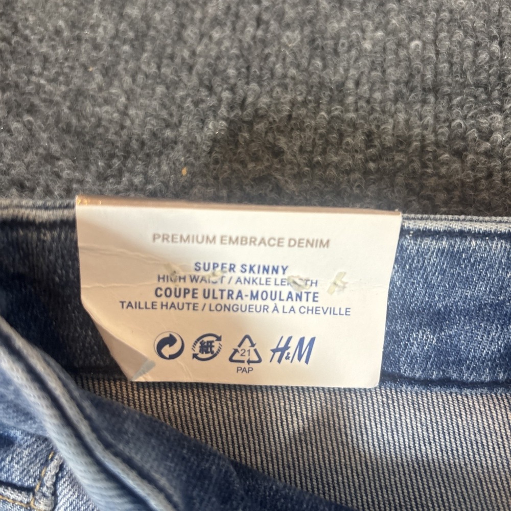 H&M Super Skinny Jeans Size 12 Womens Medium Wash Blue High Waist - Picture 5 of 6